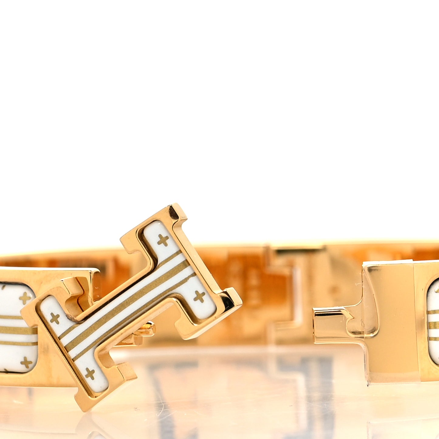 Enamel Printed Quadrige Au Fil Narrow Clic Clac H Bracelet PM Or White