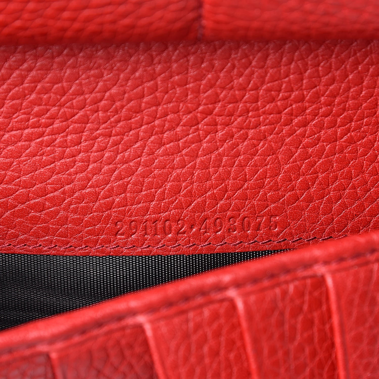 Gucci Pebbled Calfskin Soho Zip Around Wallet Red 7 of 7