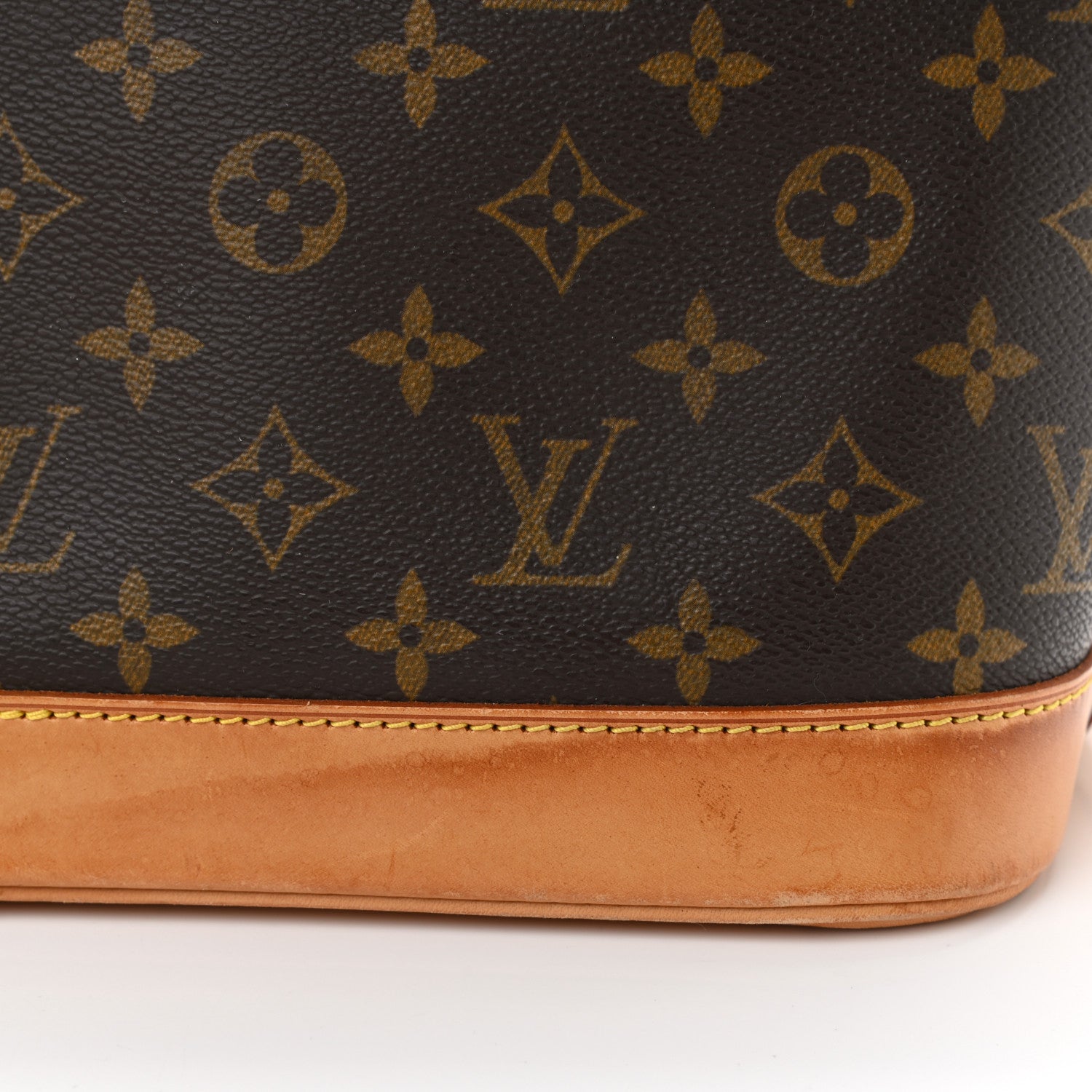 Louis Vuitton Monogram Alma PM 11 of 14