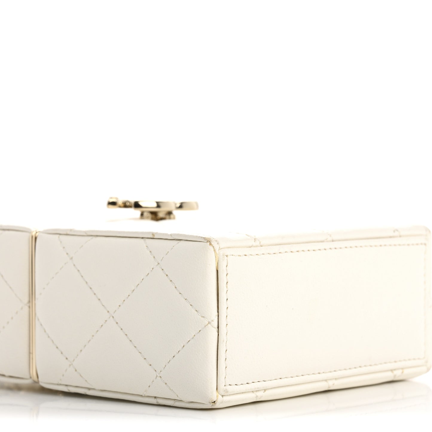 Lambskin Quilted Small Box With Chain White