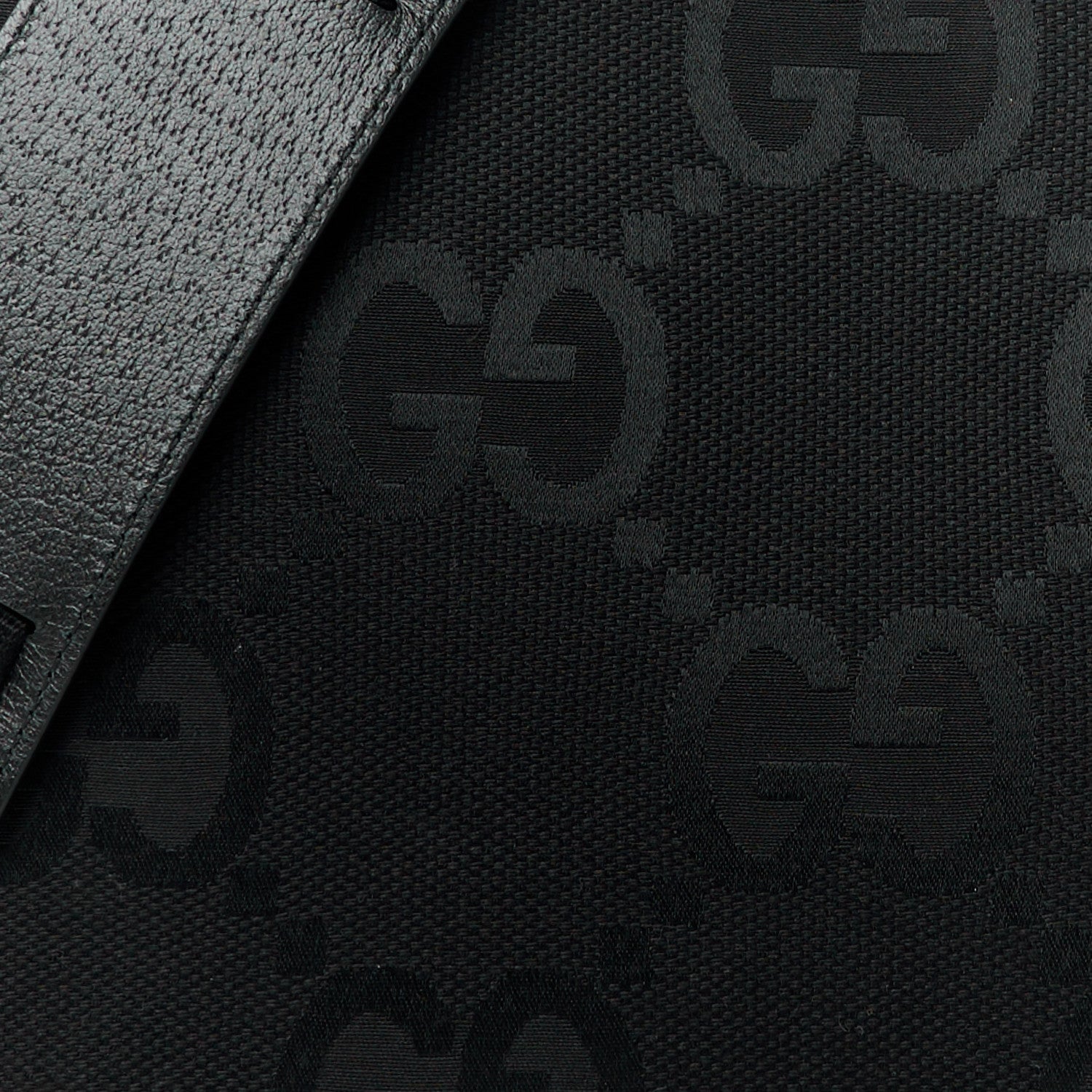 Gucci Monogram Jumbo GG Textured Dollar Calfskin Wristlet Messenger Bag Black 10 of 12