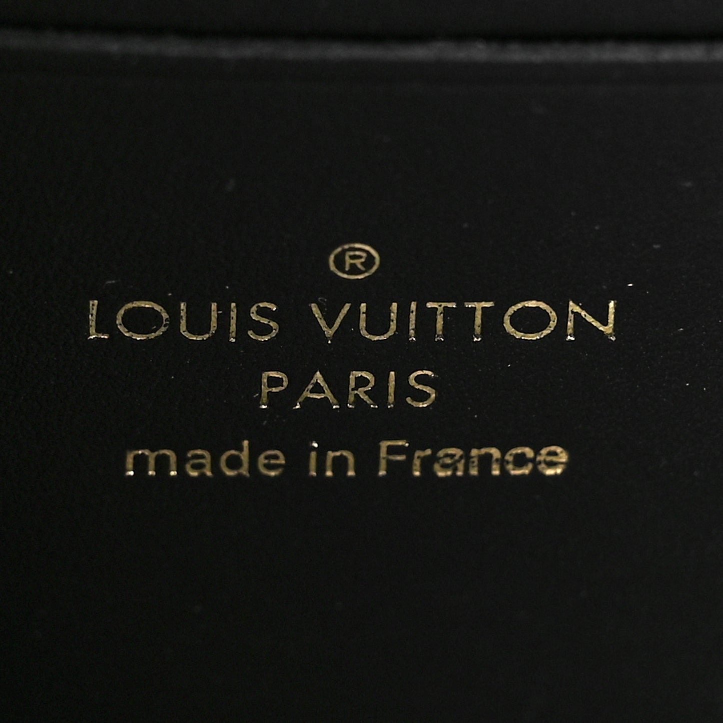 Reverse Monogram Dauphine Chain Wallet
