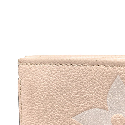 Louis Vuitton Empreinte Monogram Giant By The Pool Toiletry Pouch 26 Cream Saffron 11 of 16