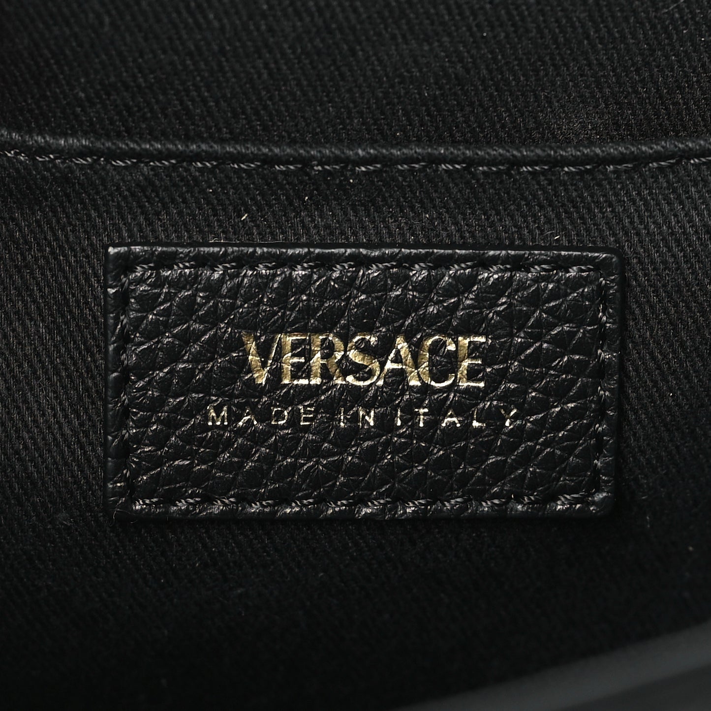 Grainy Calfskin Virtus Chain Crossbody Black