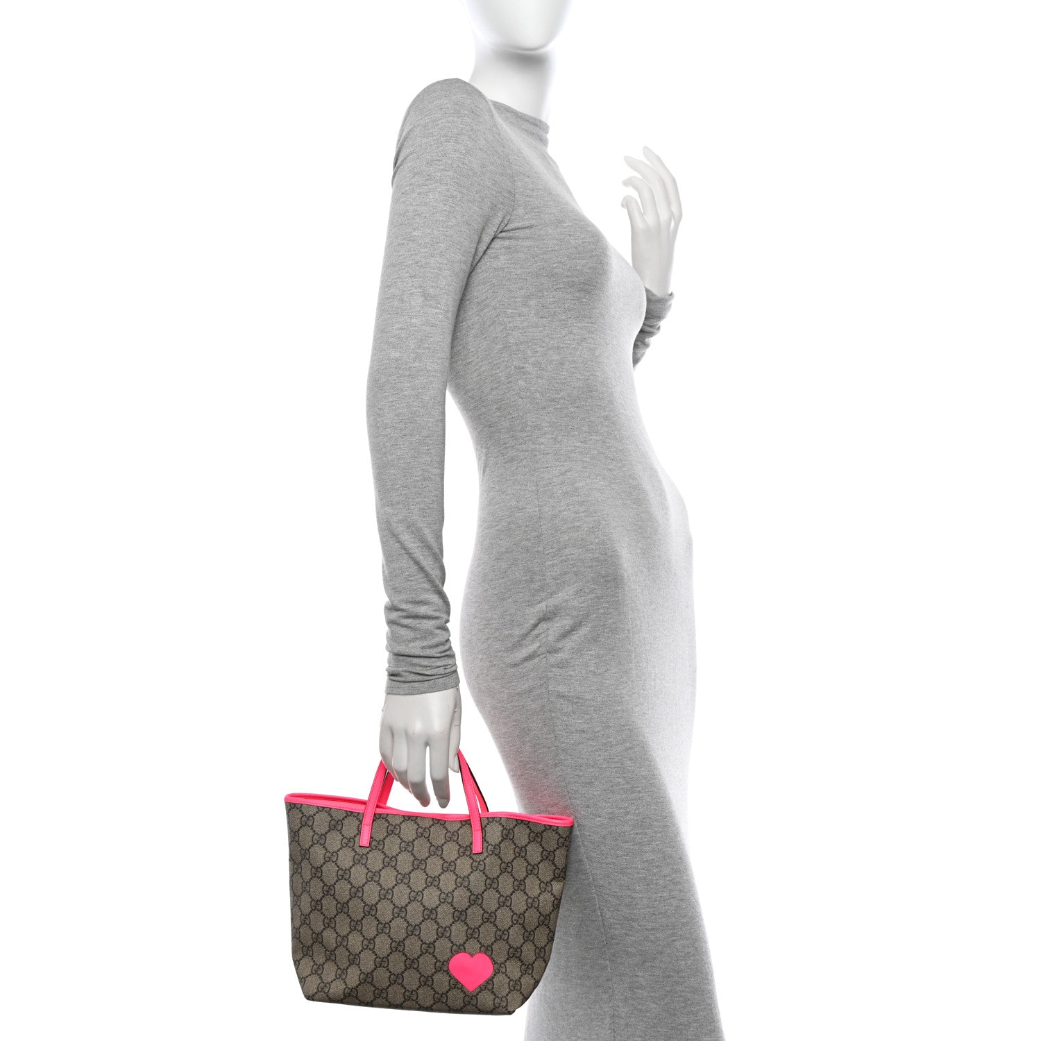 Gucci GG Supreme Monogram Kids Heart Tote Pink 2 of 14