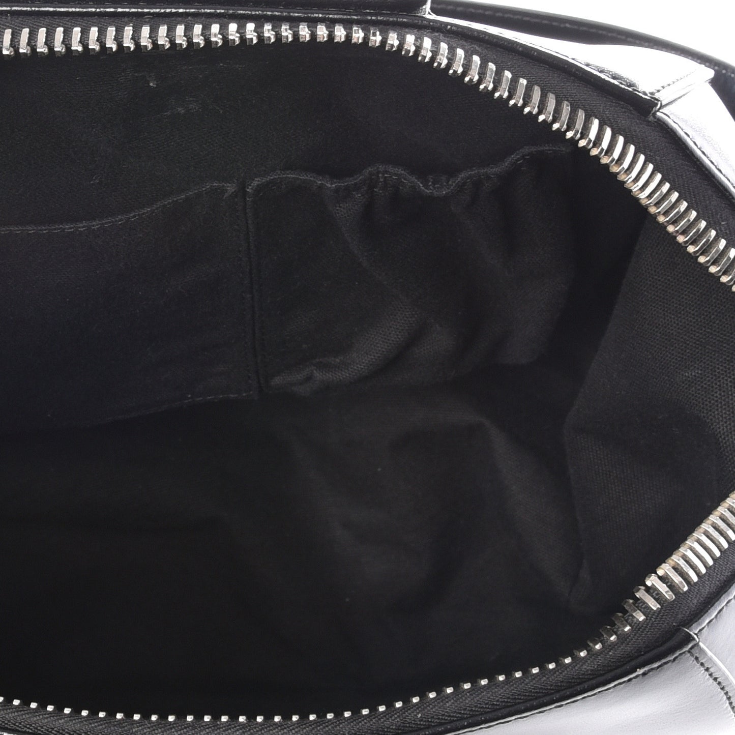 Shiny Lord Calfskin Medium Antigona Black