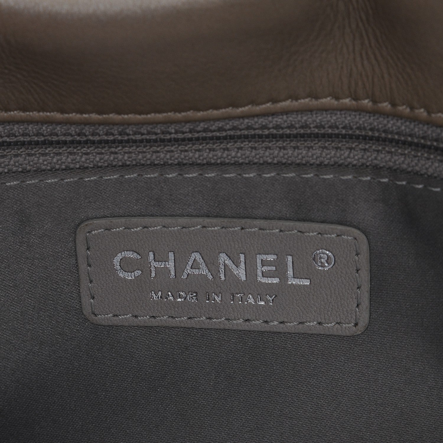 Chanel Calfskin Ultimate Stitch Flap Gold 7 of 12