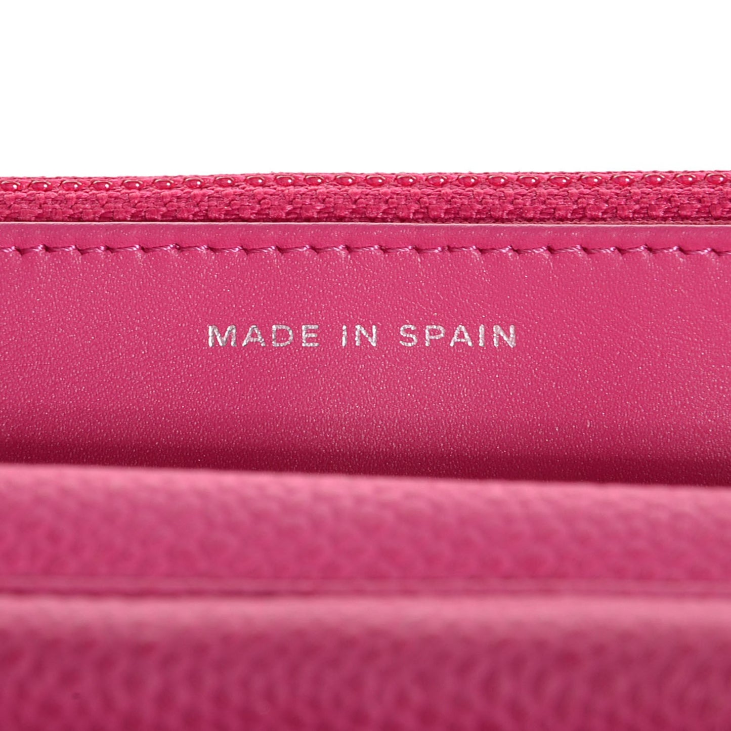 Iridescent Caviar Quilted Wallet on Chain WOC Pink