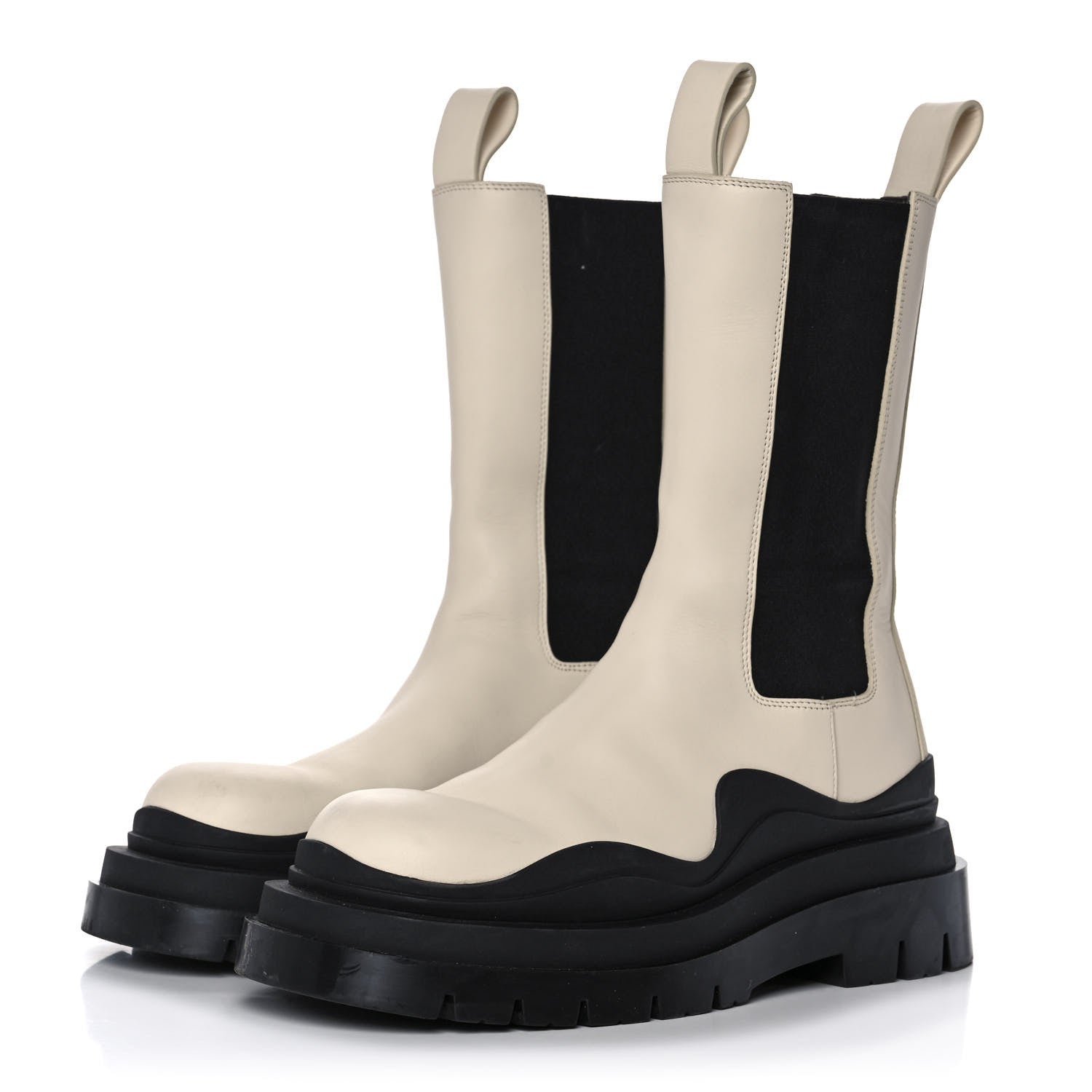 Bottega Veneta Calfskin The Tire Chelsea Boots 38 Sea Salt Black 3 of 13
