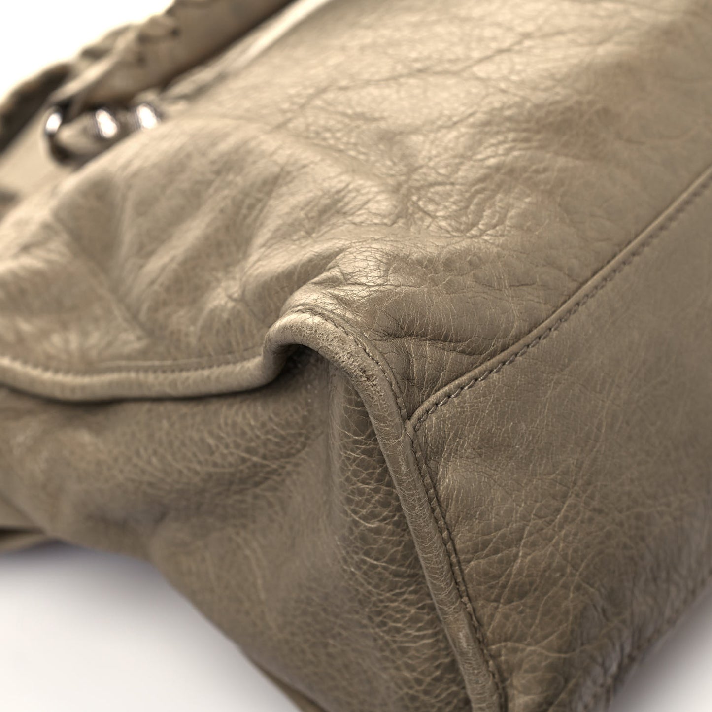 Agneau Giant 12 Silver Hardware City Latte Beige