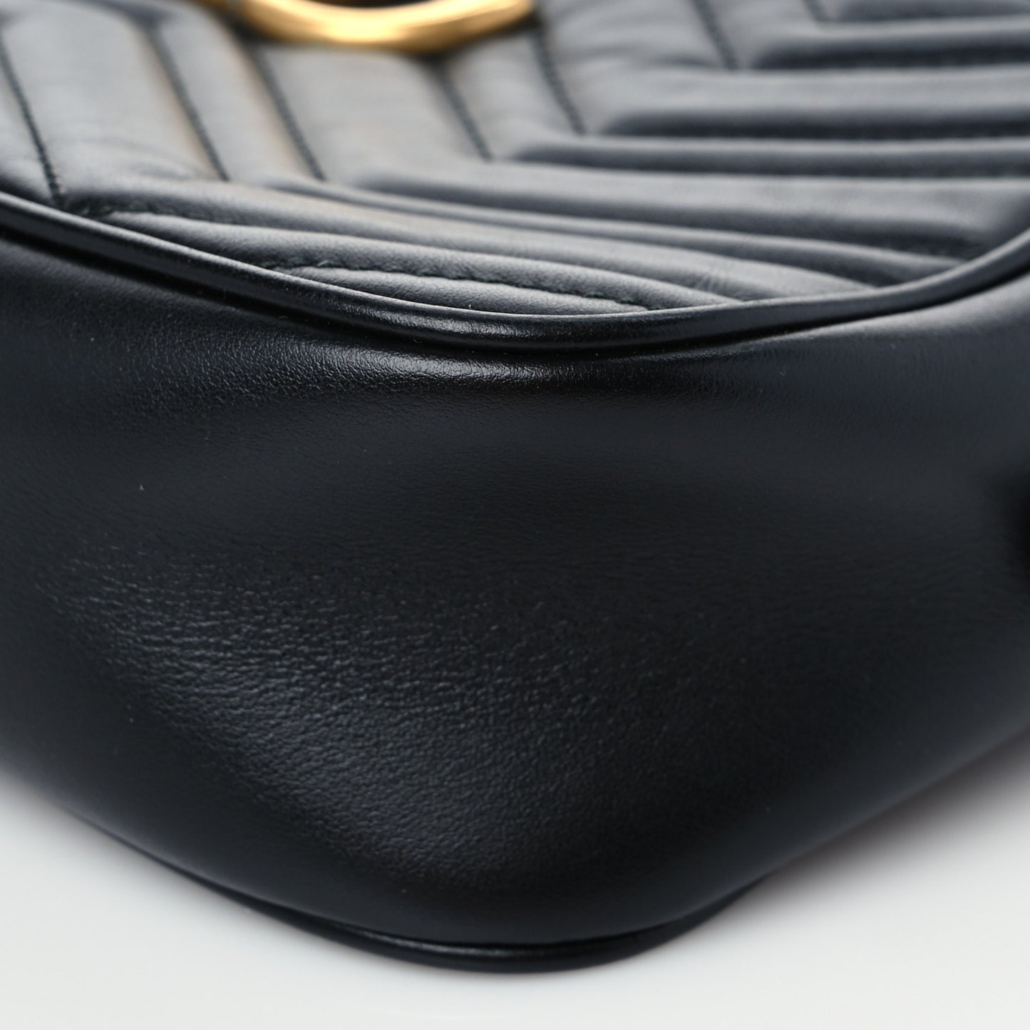 Calfskin Matelasse Small GG Marmont Chain Shoulder Bag Black