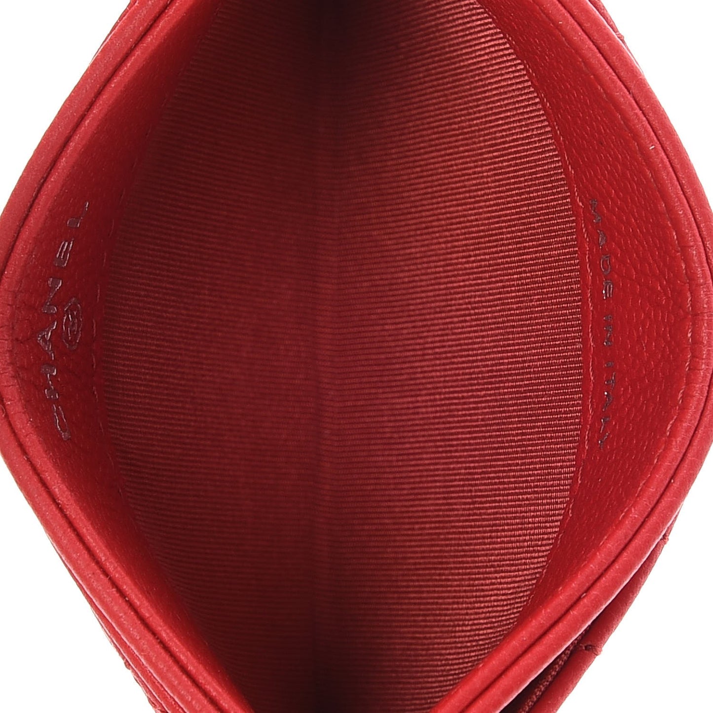 Caviar Camellia Quilted Card Holder Red