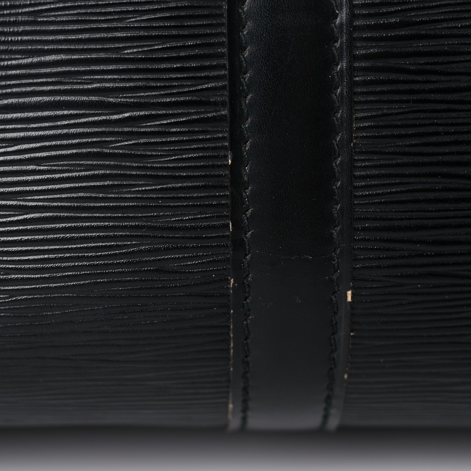 Louis Vuitton Epi Keepall 55 Black 26 of 33