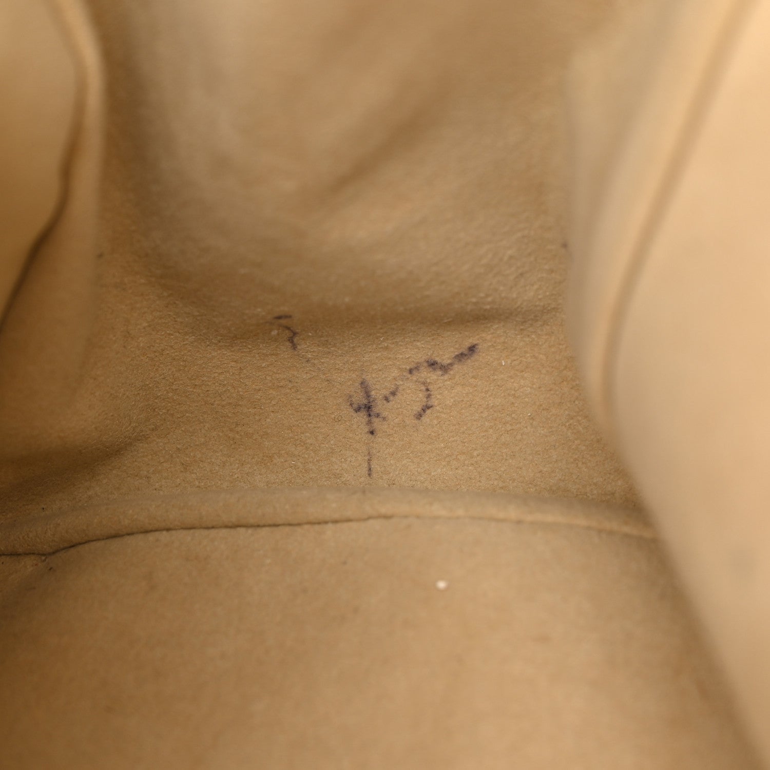Louis Vuitton Monogram Beverly GM 14 of 36
