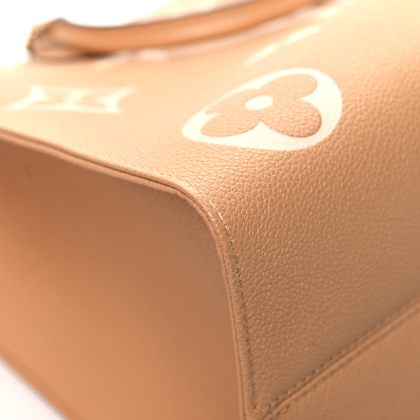 Empreinte Monogram Giant Onthego MM Arizona Creme