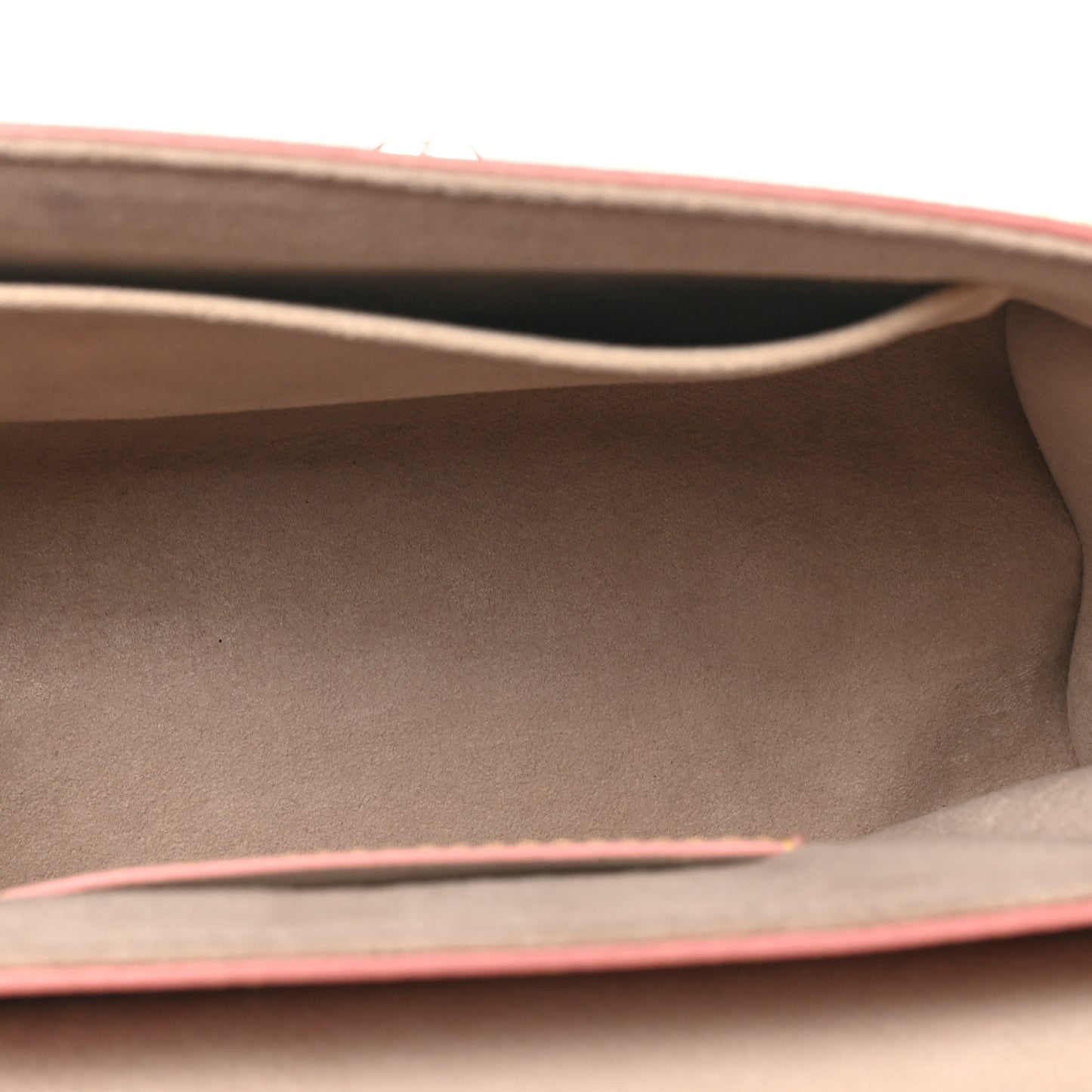 Epi Twist Shoulder Bag MM Rose Ballerine