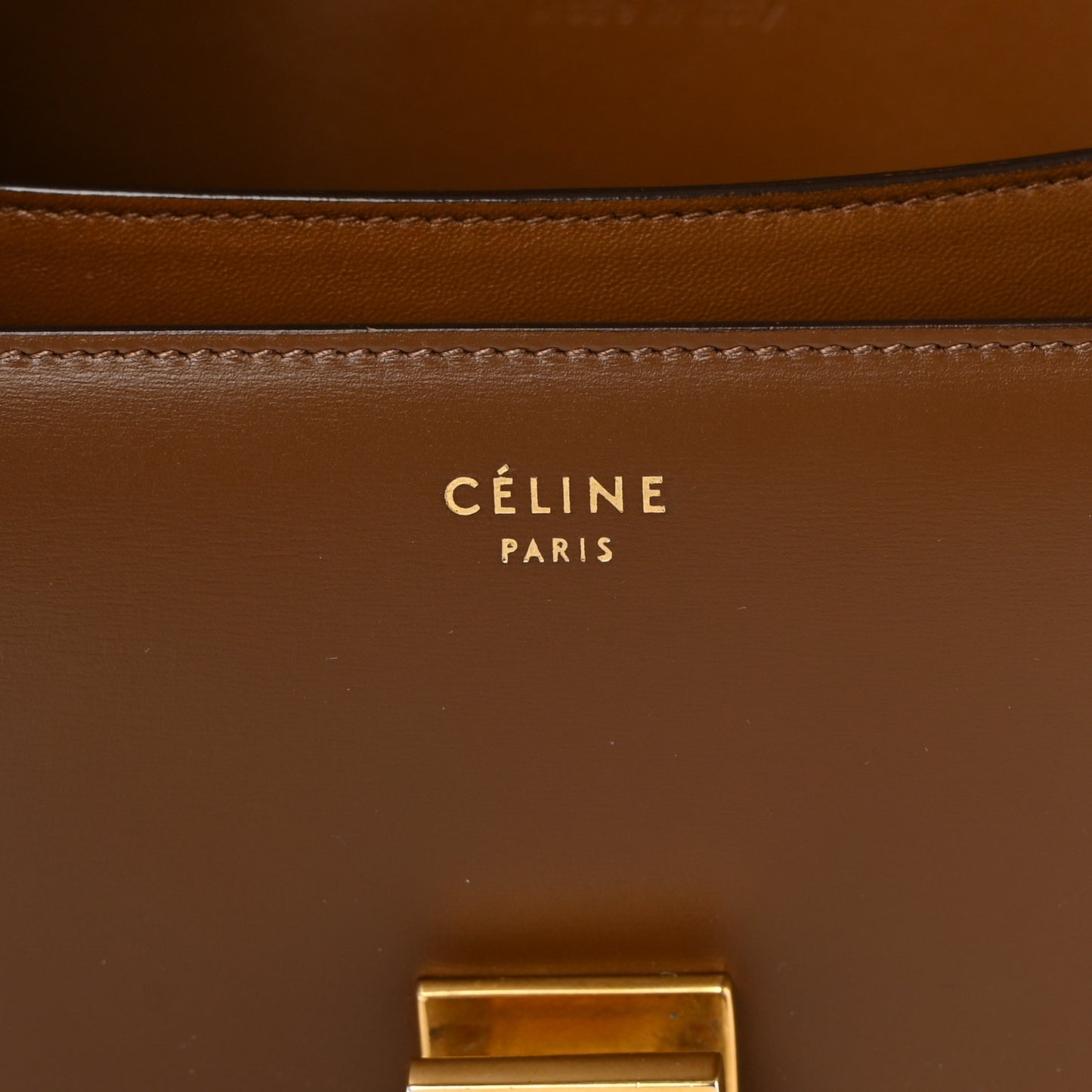 Box Calfskin Medium Classic Box Flap Bag Camel