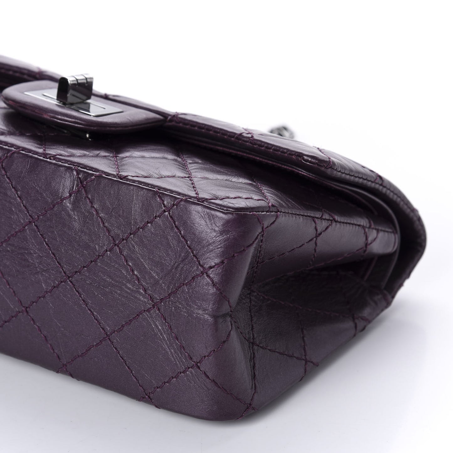 Aged Calfskin Quilted 2.55 Reissue 224 Flap Purple