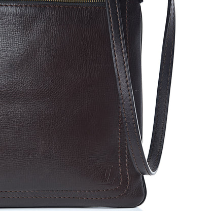 Louis Vuitton Utah Sac Plat Messenger Coffee 12 of 15
