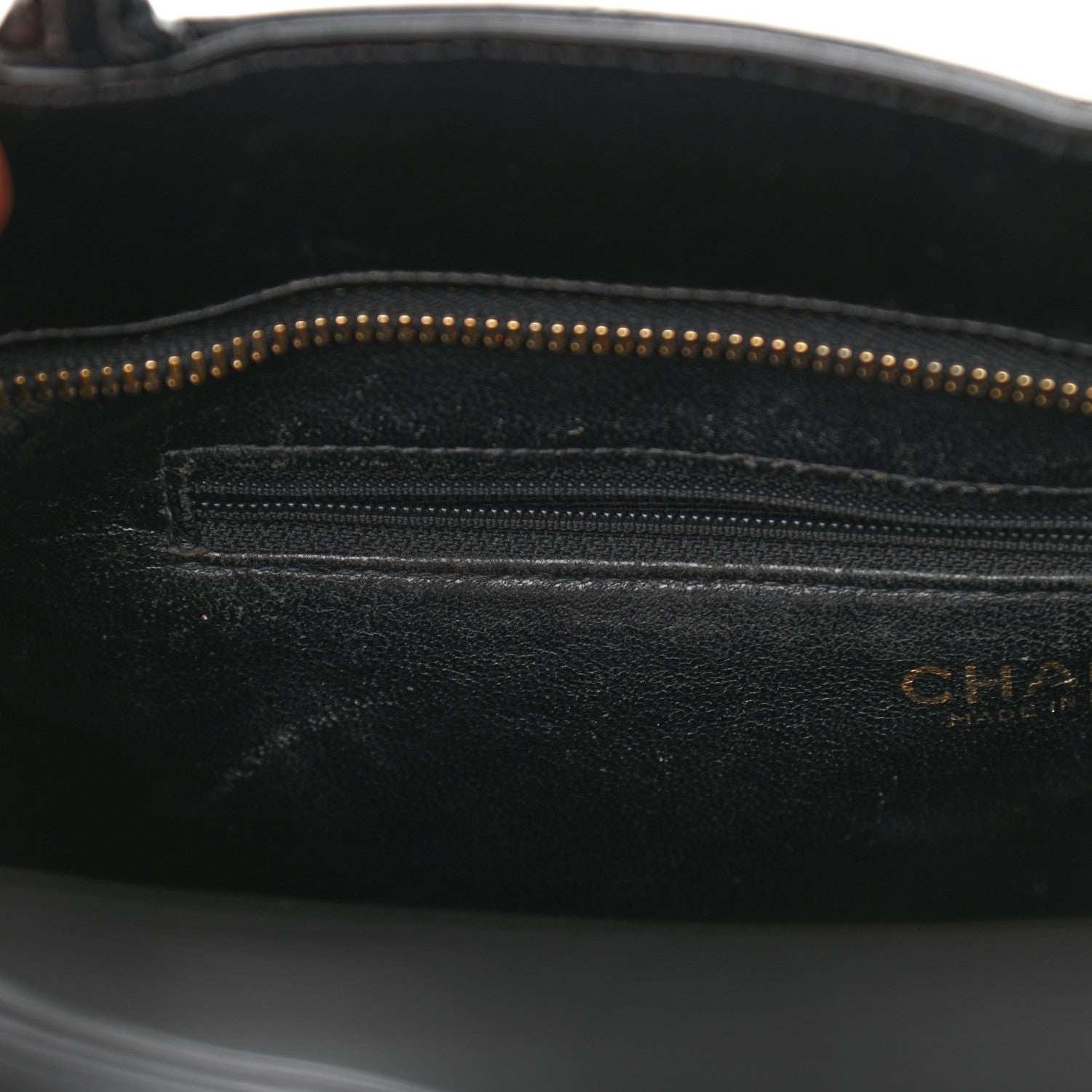 Chanel Patent Medallion Tote Black 11 of 15