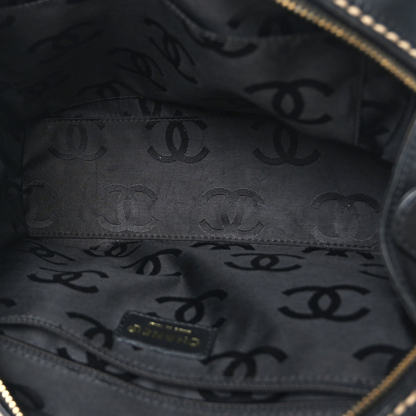Calfskin Contrast Stitch Surpique Bowler Black