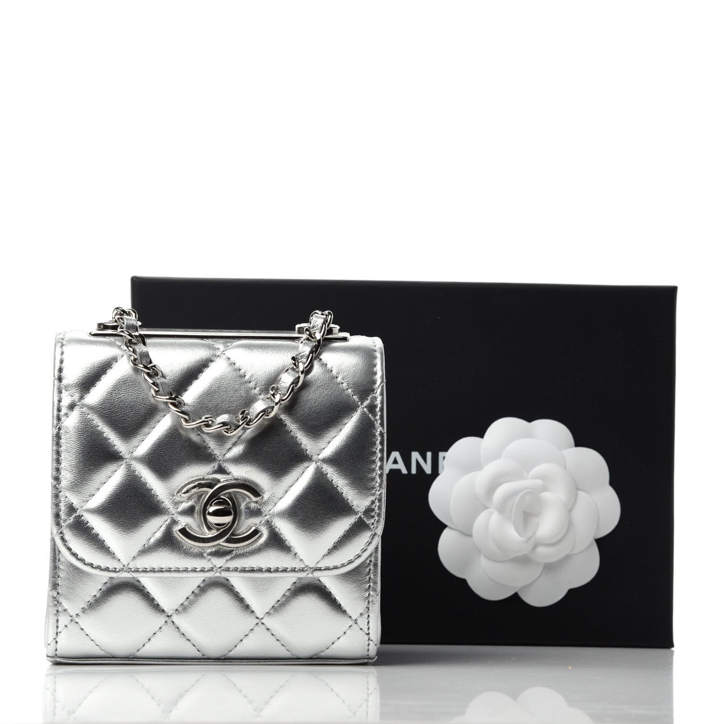 Metallic Lambskin Quilted Mini Trendy CC Clutch With Chain Silver