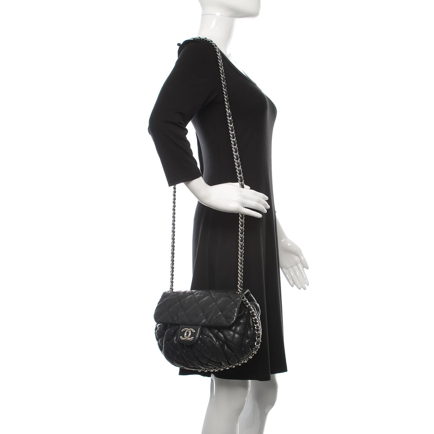Chanel Washed Lambskin Quilted Medium Chain Around Messenger Black 2 of 15