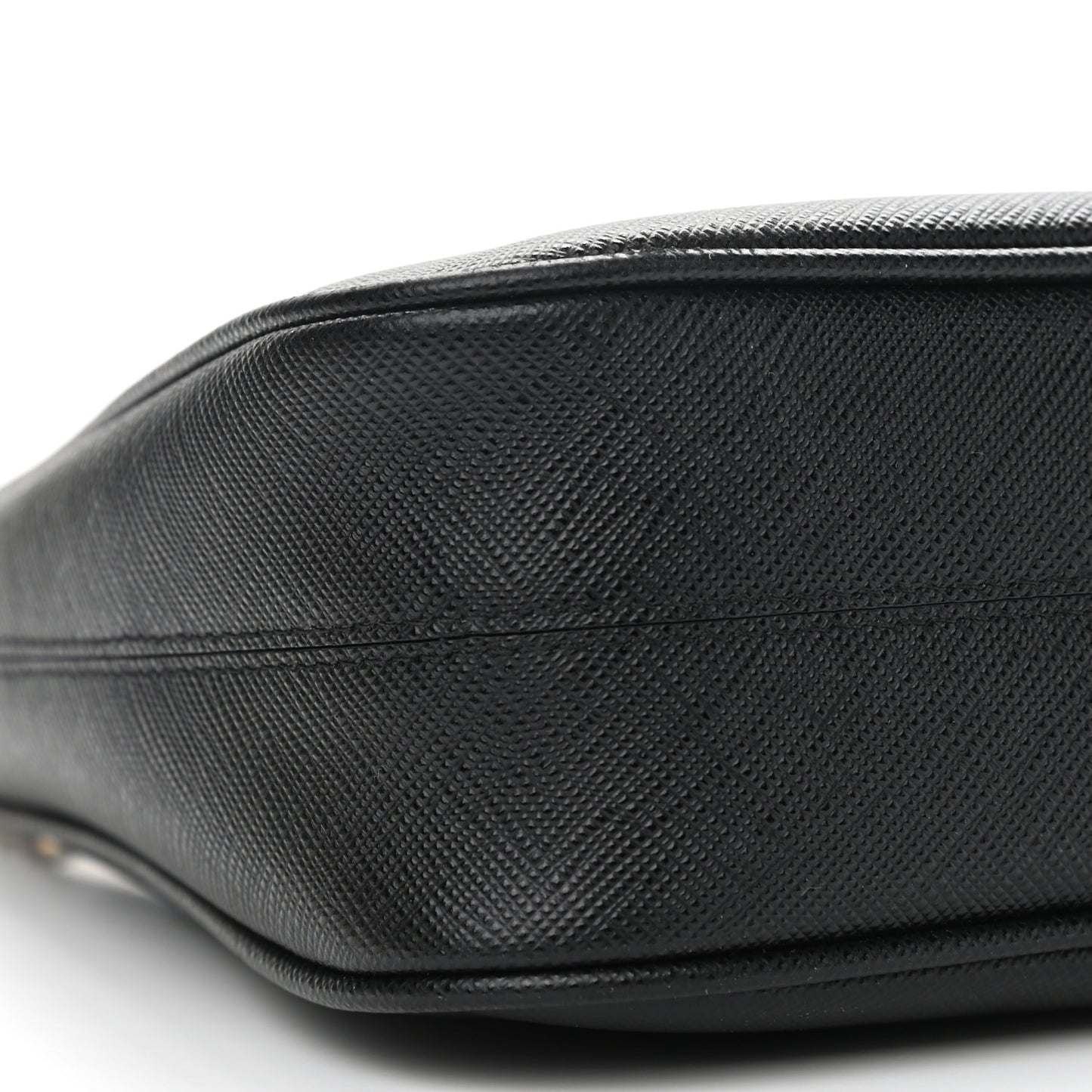 Saffiano Lux Re-Edition 2005 Shoulder Bag Black