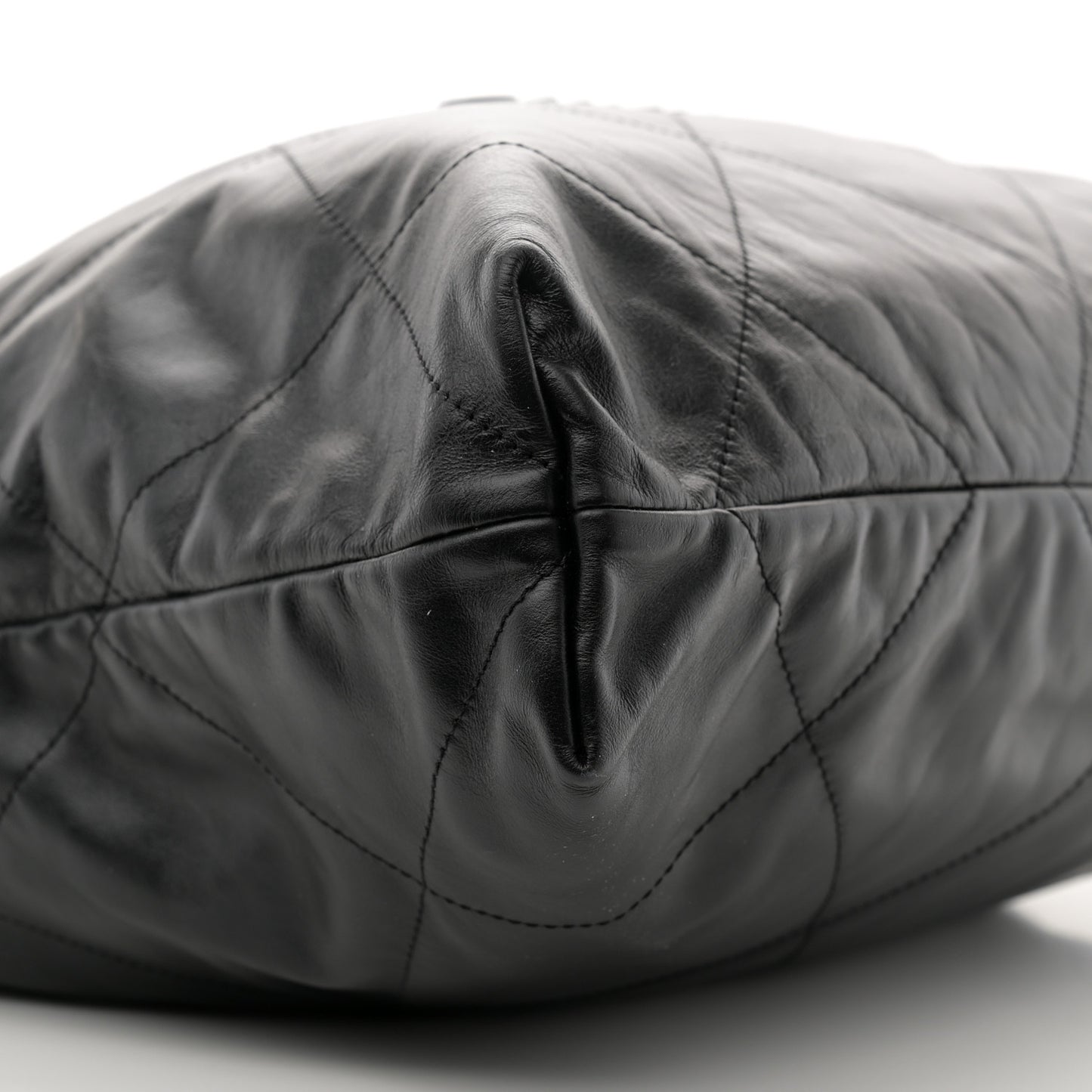 Shiny Calfskin Quilted Chanel 22 So Black