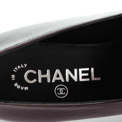 Chanel Crackled Goatskin Lambskin Cap Toe CC Charm Moccasin Loafers 37.5 Dark Burgundy Navy 7 of 7