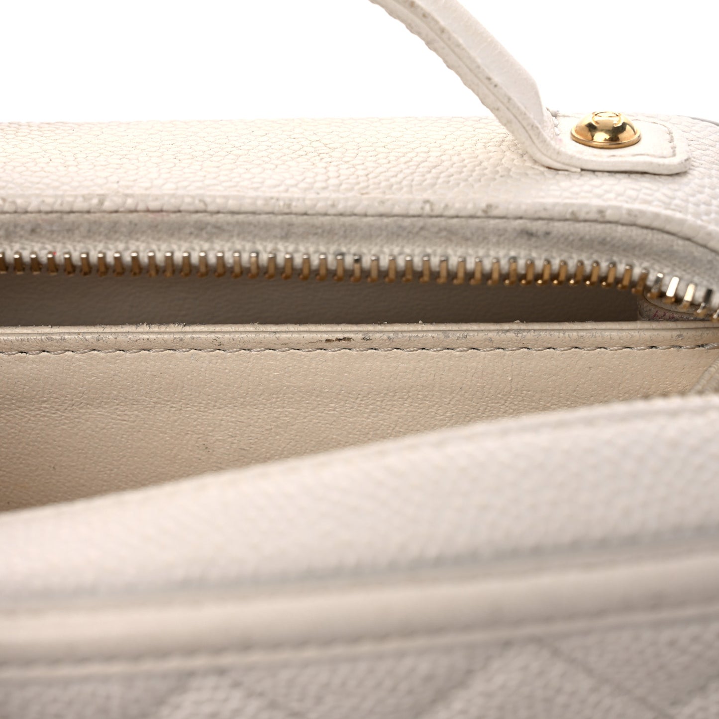 Caviar Quilted Small CC Filigree Vanity Case White