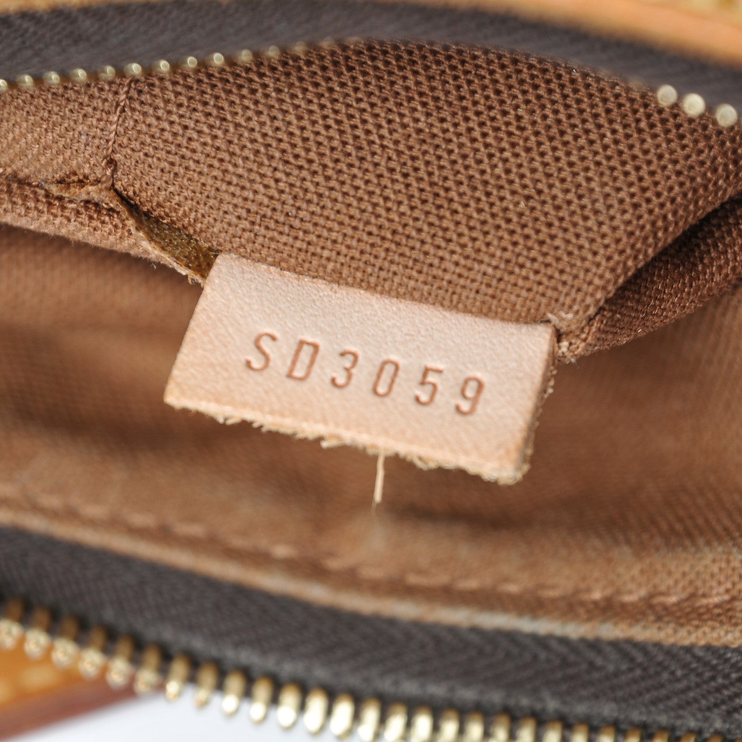 Louis Vuitton Monogram Thames GM 7 of 10