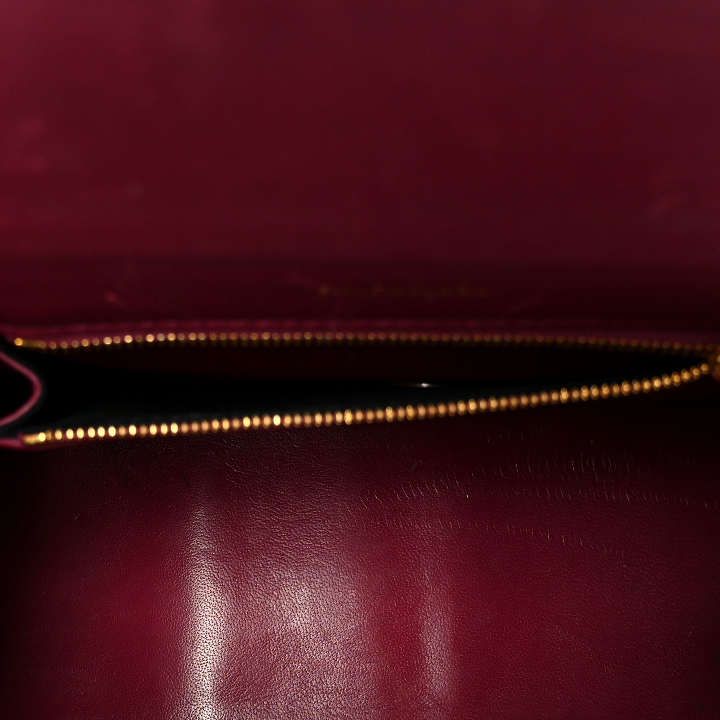 Shiny Calfskin Crocodile Embossed Small Hourglass Top Handle Bag Raspberry