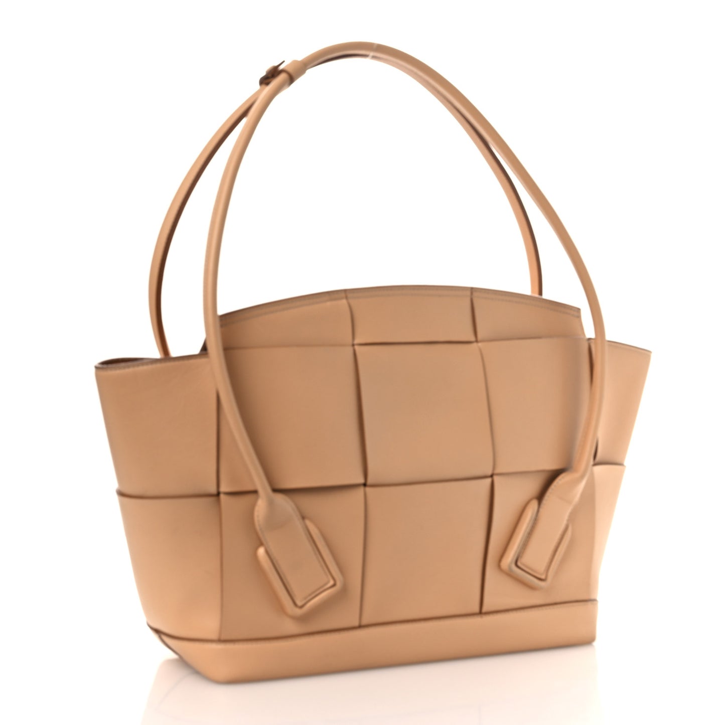Grained Calfskin Maxi Intrecciato Medium Arco Nude