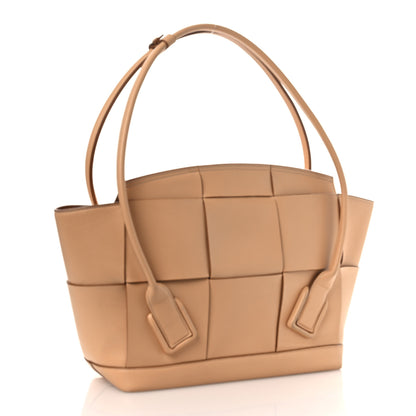 Bottega Veneta Grained Calfskin Maxi Intrecciato Medium Arco Nude 3 of 13
