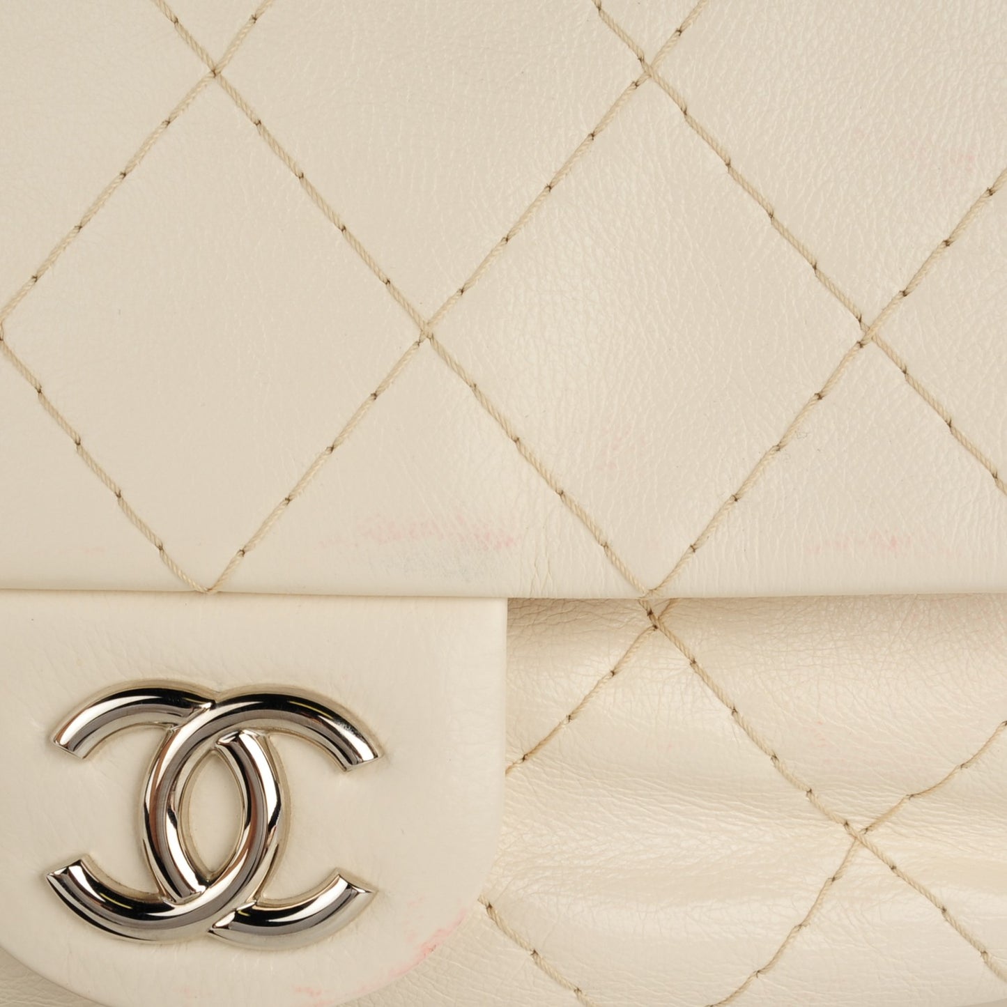Glazed Calfskin XL On The Road Flap Ivory