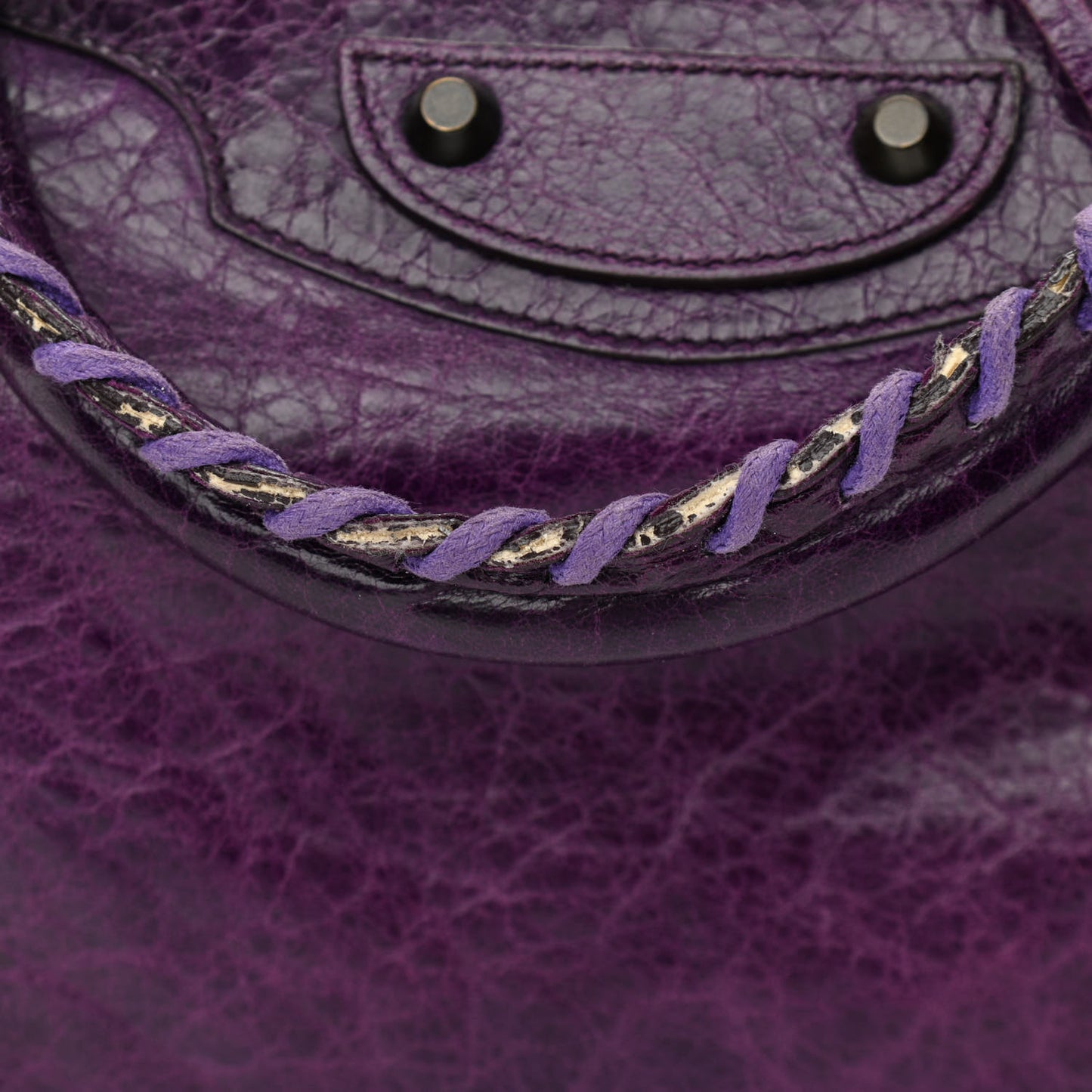 Agneau Classic Hardware Step Violet