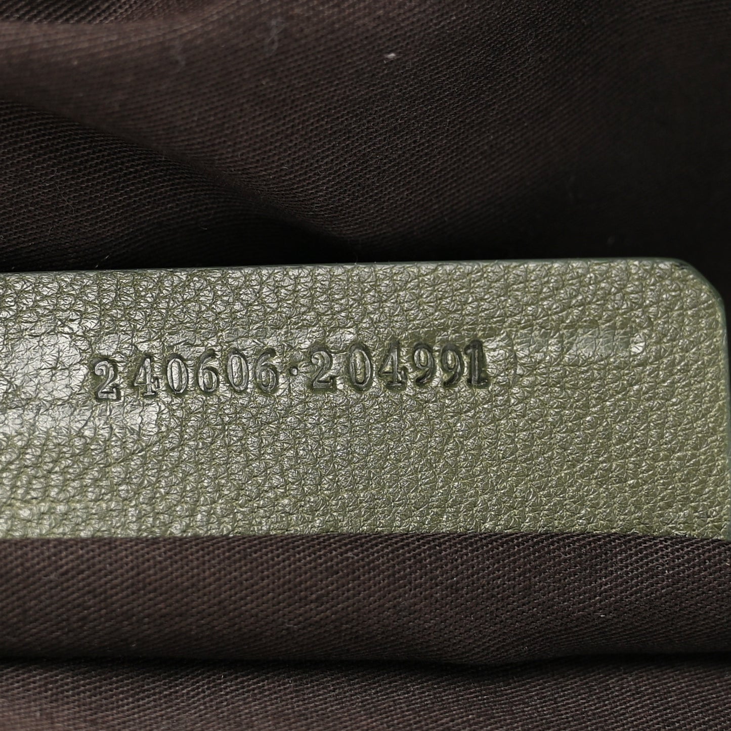 Calfskin Studded De Manta Clutch Green