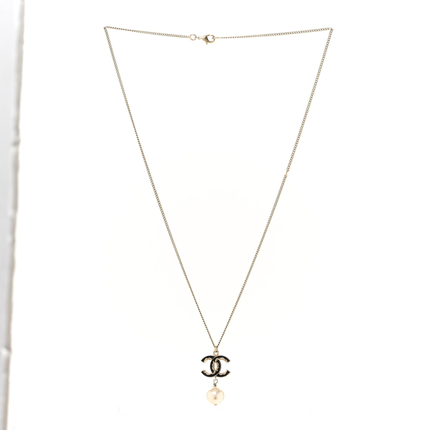 Enamel Pearl CC Baroque Drop Necklace Black Gold
