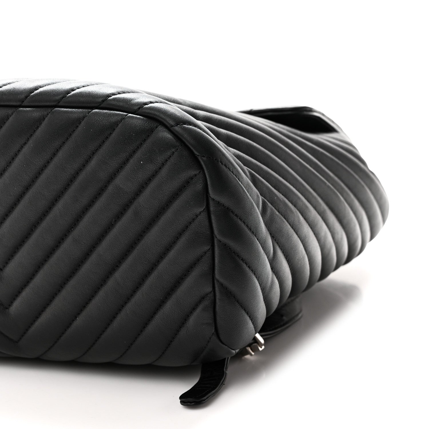 Chanel Calfskin Chevron Quilted Large Urban Spirit Backpack Black 1937868 – FASHIONPHILE