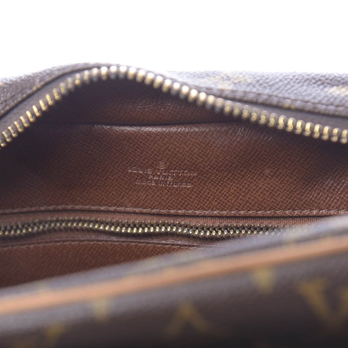 Monogram Nil 28