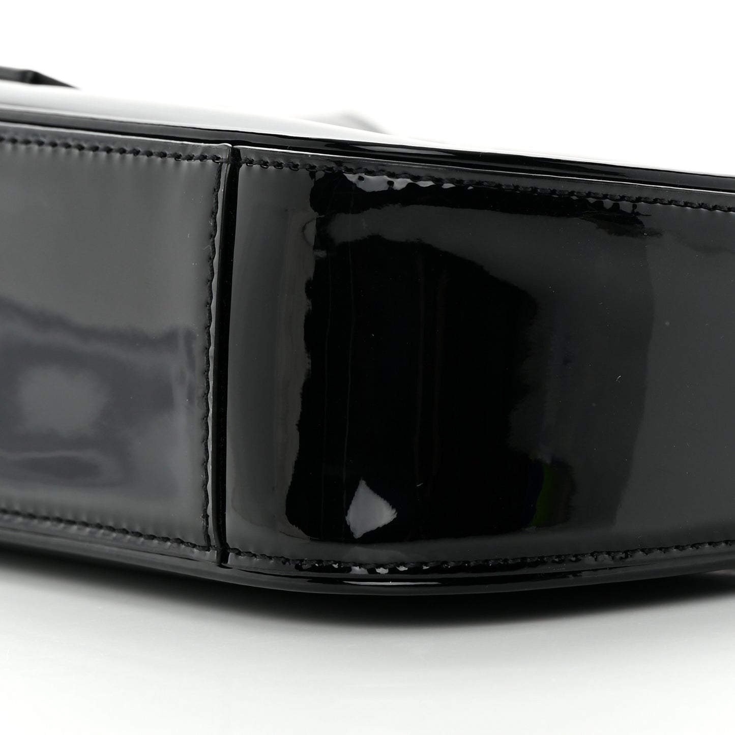 Patent Le 5 A 7 Hobo Black