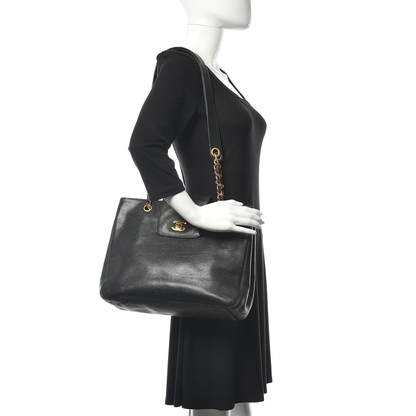 Caviar CC Shoulder Bag Black