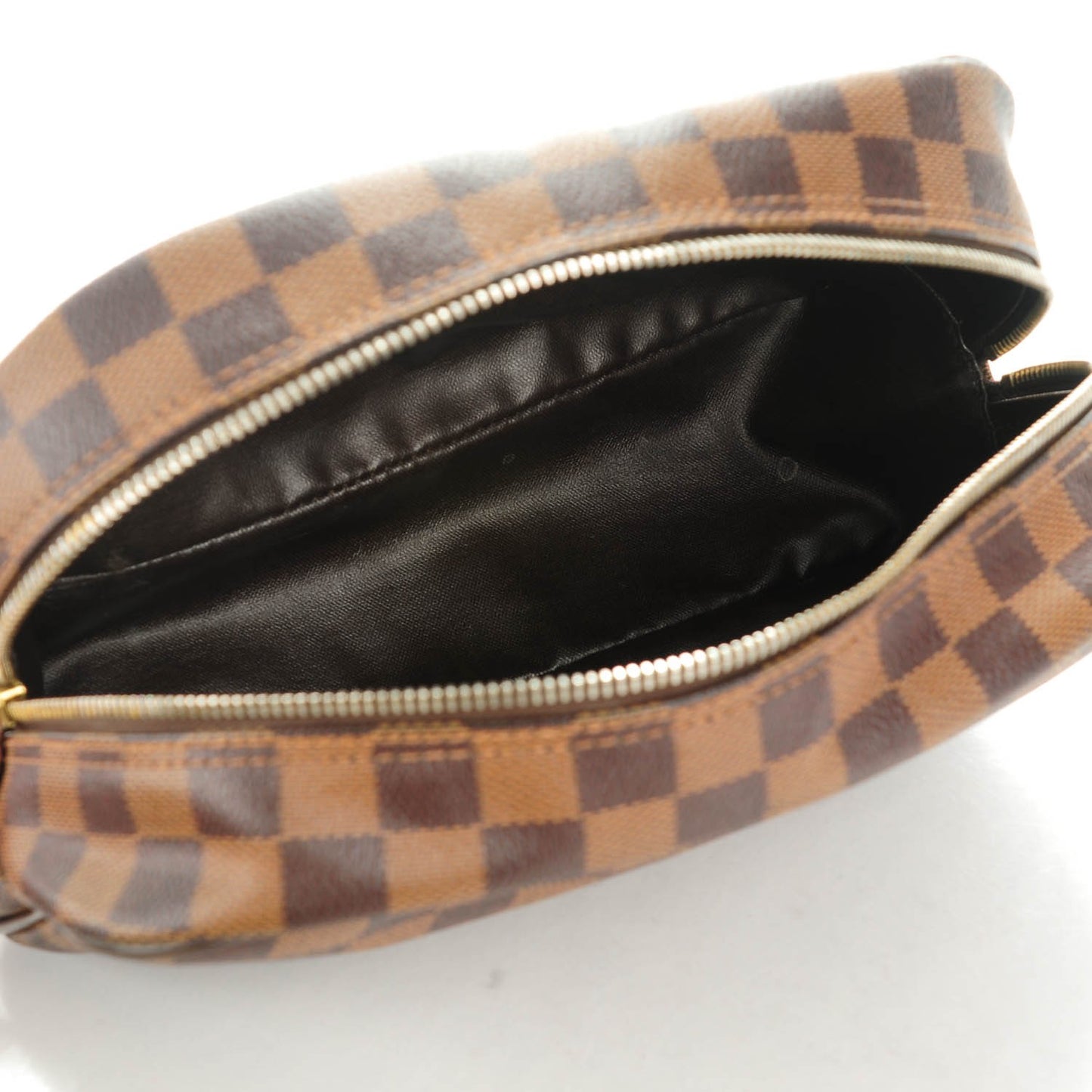 Damier Ebene Toiletry Bag 25