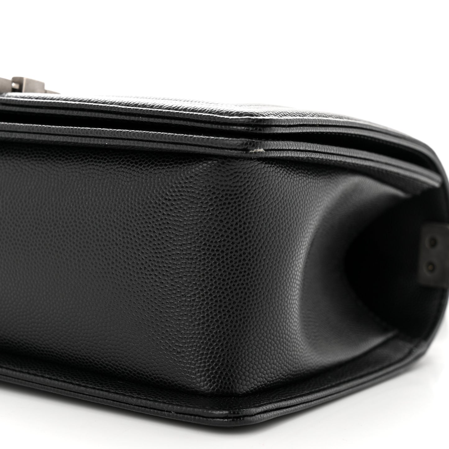 Caviar Quilted Medium Boy Flap Black