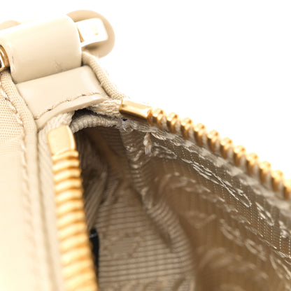 Prada Re-Nylon Spazzolato Re-Edition 2002 Shoulder Bag Deserto 11 of 11