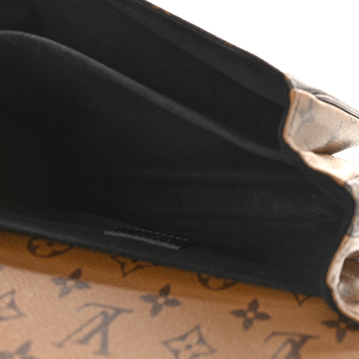 Reverse Monogram Pochette Metis