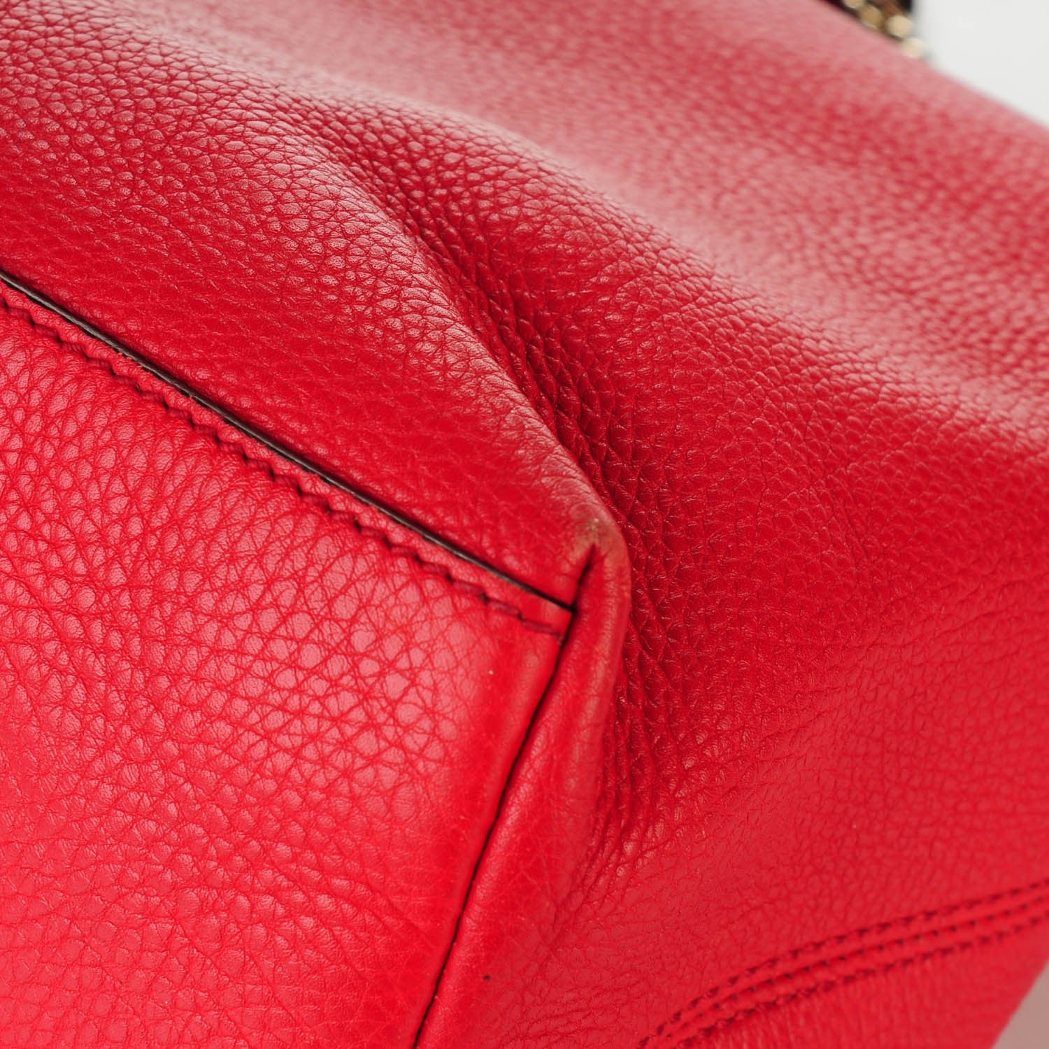 Gucci Pebbled Calfskin Medium Soho Chain Shoulder Bag Tabasco Red 11 of 11