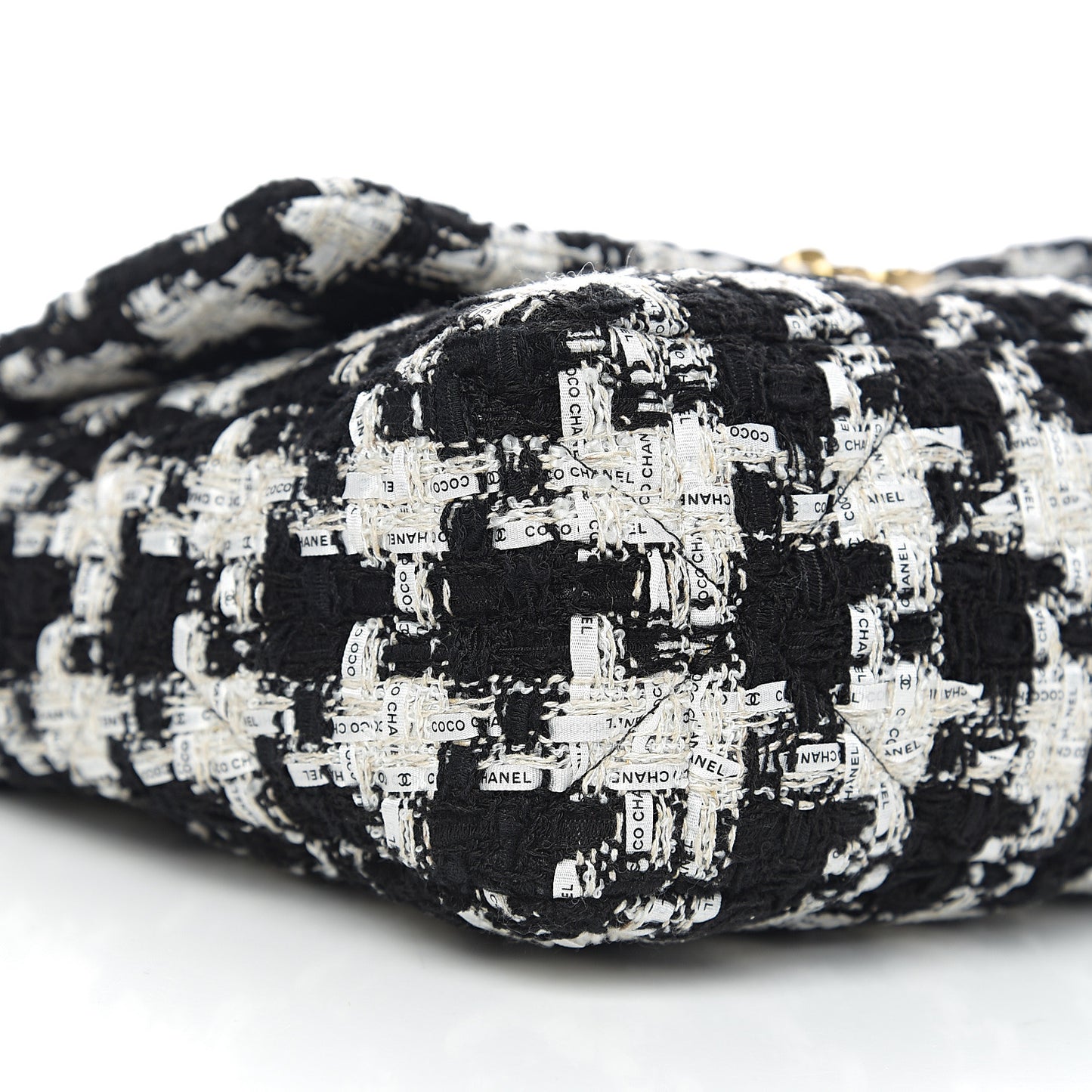 Tweed Quilted Large 19 Flap Black Ecru White