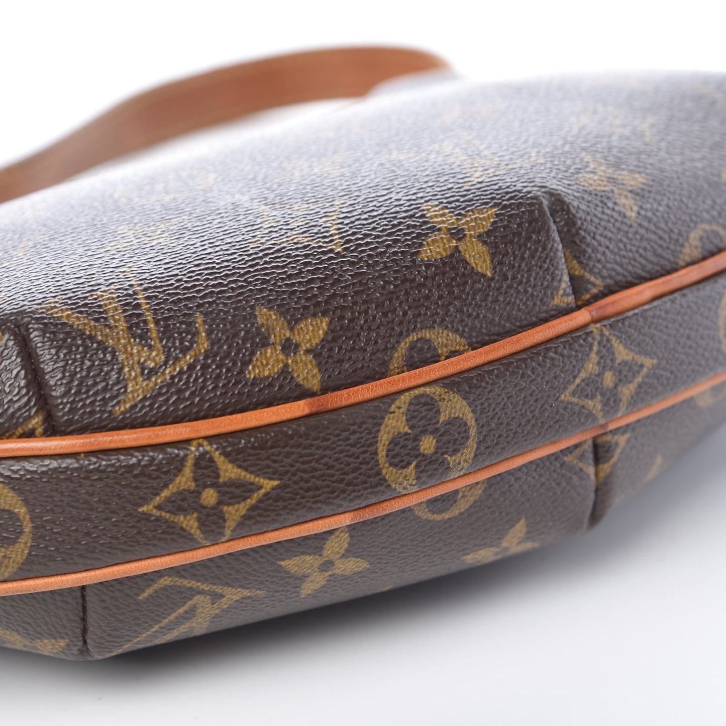 Monogram Croissant PM